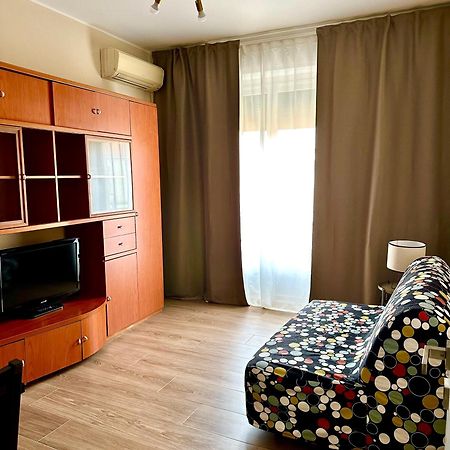 Bicocca Modern Apartment Мілан Екстер'єр фото