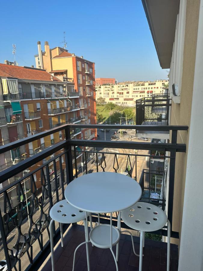 Bicocca Modern Apartment Мілан Екстер'єр фото