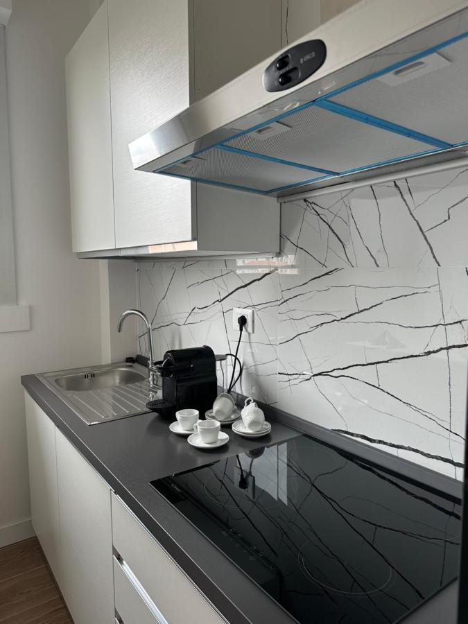Bicocca Modern Apartment Мілан Екстер'єр фото
